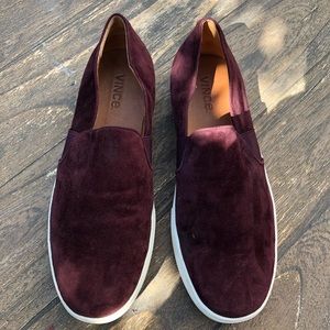Vince slip on sneakers in berry color (burgundy)